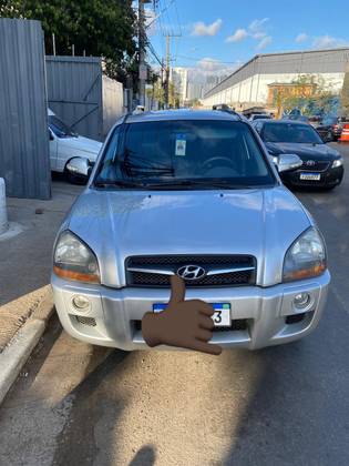 HYUNDAI TUCSON 2.0 MPFI GLS 16V 143CV 2WD GASOLINA 4P AUTOMÁTICO